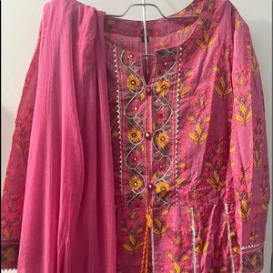 Sharara …3 pic set